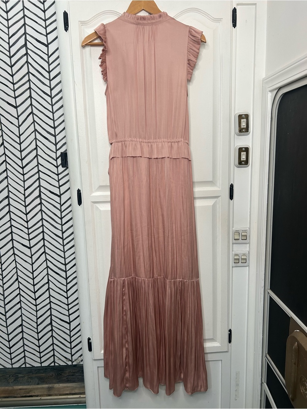 Banana Republic Dusty Rose Maxi Dress with Ruffle Sleeves - Picture 6 of 7
